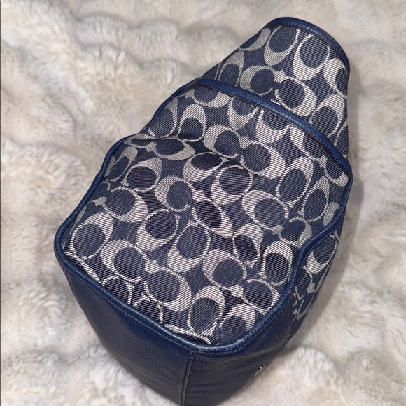 Denim Coach Navy and White Signature Tote - Picture 6 of 14
